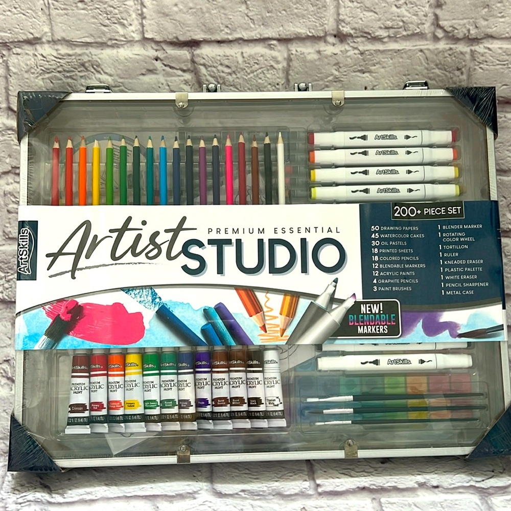 Art skills studio set 200+ pieces